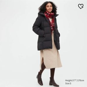 Uniqlo Black Puffer Jacket for Women